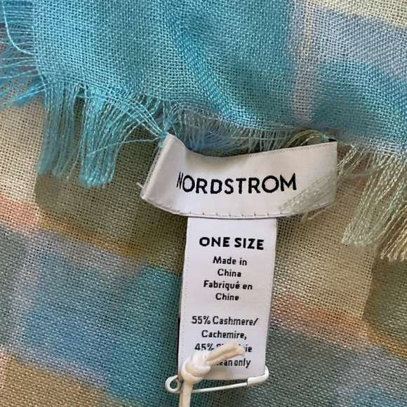 Nordstrom eyelash trim print cashmere and silk wrap in blue painterly plaid - Picture 14 of 15